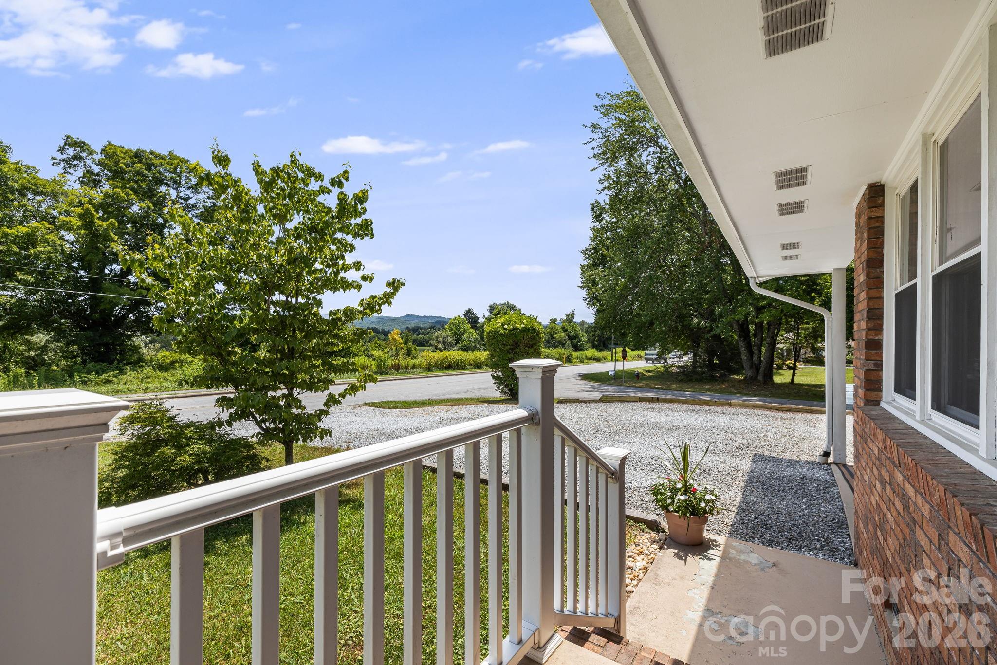 490 Ecusta Road Brevard, NC 28712 - Photo 5 of 25