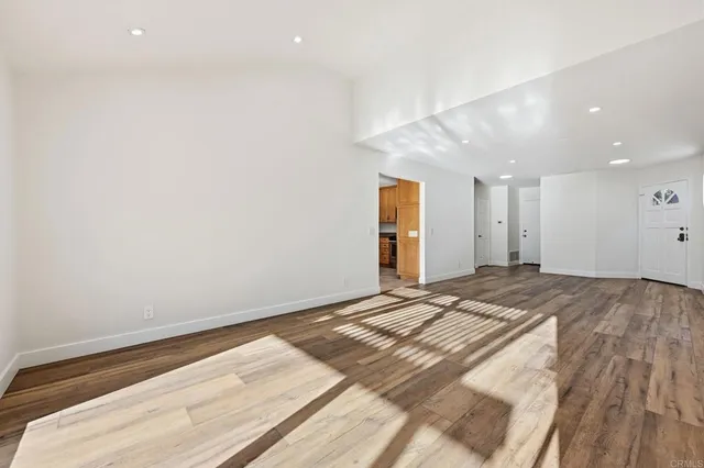 $5,000 | 819 Daphne Court, Carlsbad, CA 92011