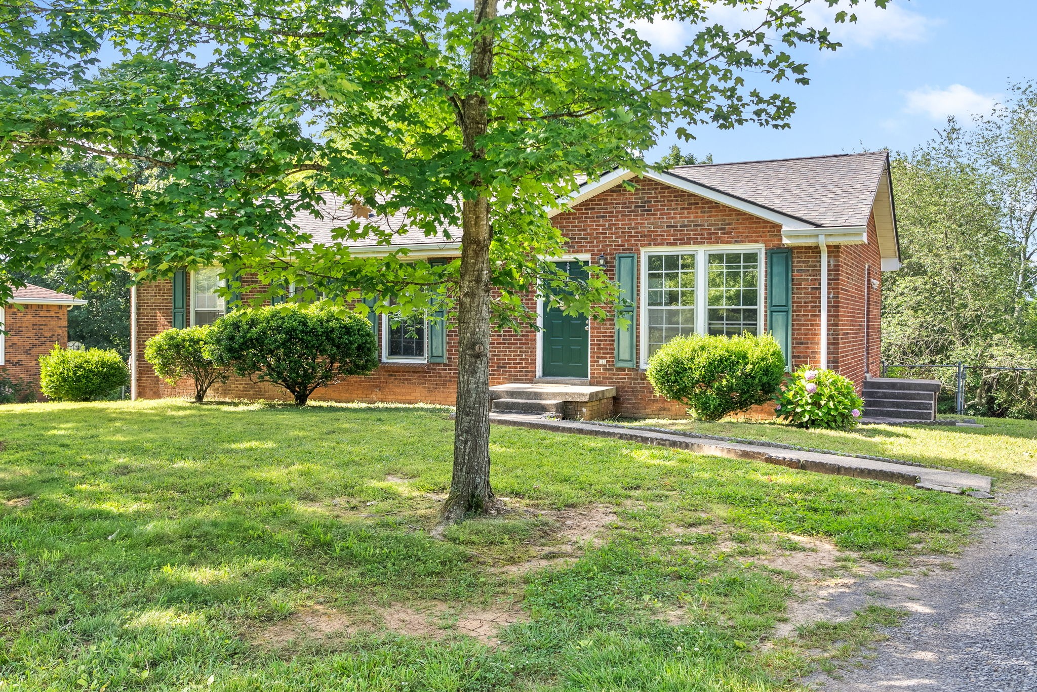 304 Carter Road Clarksville, TN 37042 - Photo 3 of 27 Gallery Image 3