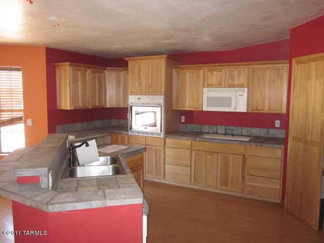 11575 West Kushmaul Road Tucson, AZ 85735 - Photo 2 of 16 Gallery Image 2