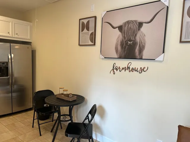 $1,000 | 11610 Main Ash Drive, Unit A, Houston, TX 77025