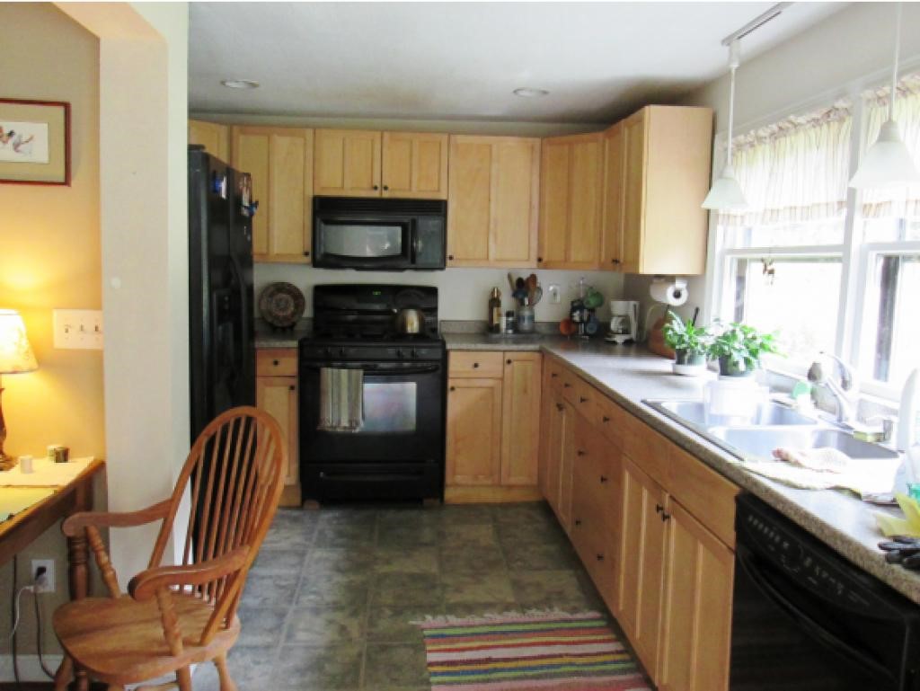 465 Baker Brook Road Newfane, VT 05362 - Photo 7 of 28