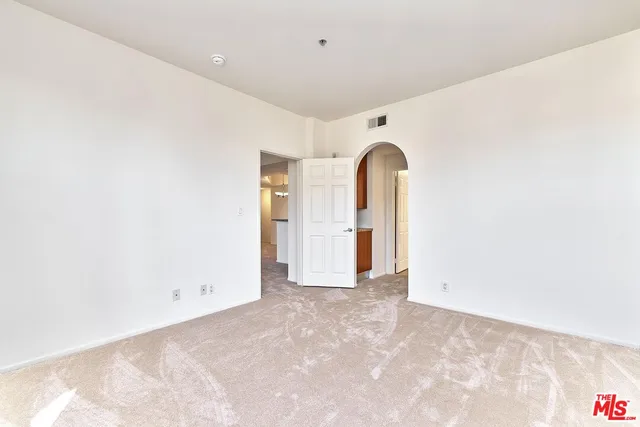 $629,000 | 620 South Gramercy Place, Unit 301, Los Angeles, CA 90010