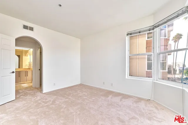$629,000 | 620 South Gramercy Place, Unit 301, Los Angeles, CA 90010