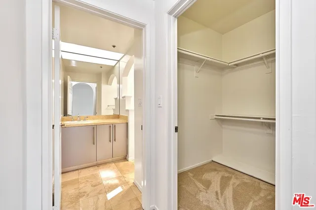 $629,000 | 620 South Gramercy Place, Unit 301, Los Angeles, CA 90010
