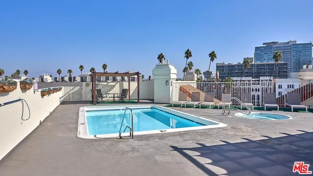 $629,000 | 620 South Gramercy Place, Unit 301, Los Angeles, CA 90010