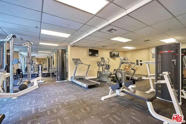 $629,000 | 620 South Gramercy Place, Unit 301, Los Angeles, CA 90010