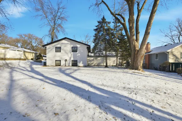 $560,000 | 48 Starling Lane, Naperville, IL 60565