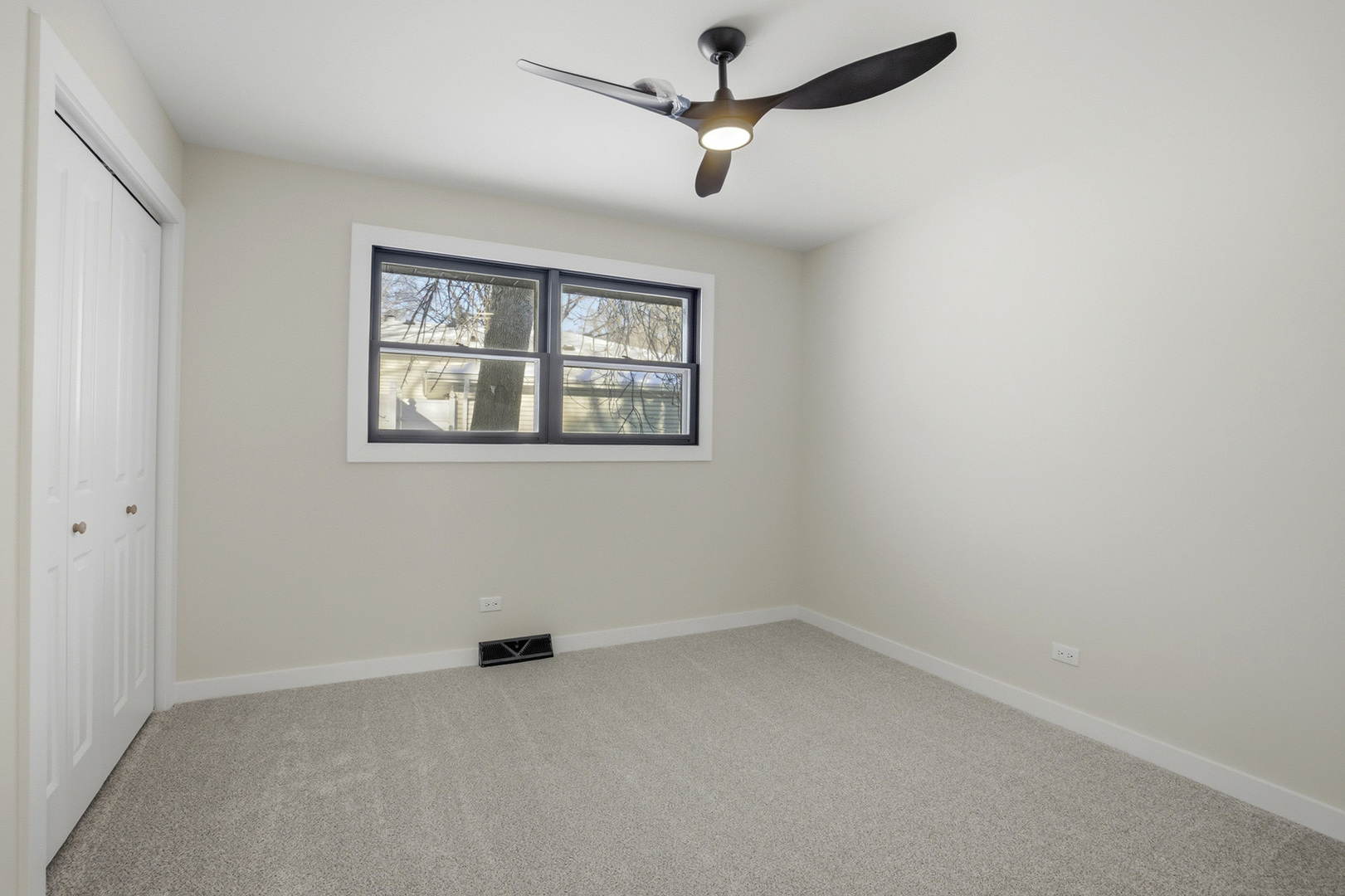 48 Starling Lane Naperville, IL 60565 - Photo 9 of 10