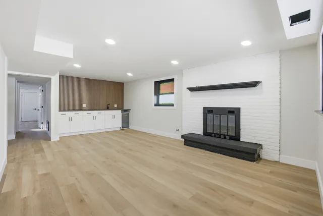 $560,000 | 48 Starling Lane, Naperville, IL 60565