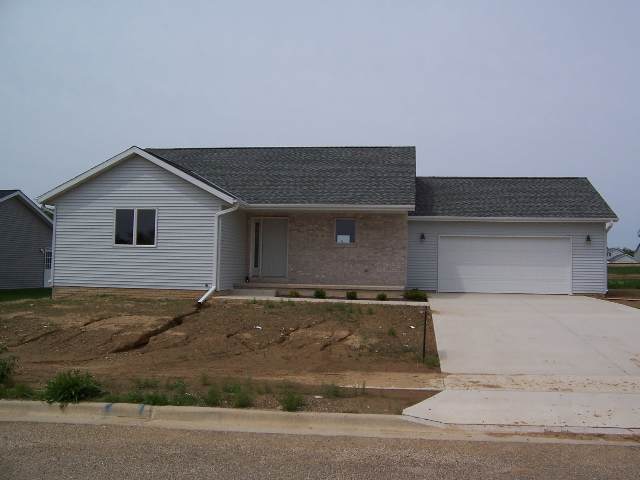 405 Park Trail Road Mackinaw, IL 61755 - Photo 1 of 1