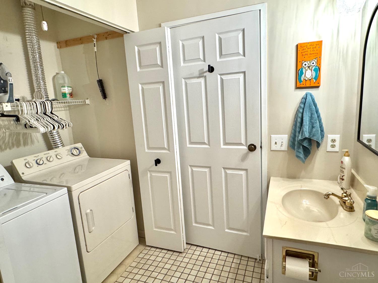 5366 Werk Road, Unit 22 Cincinnati, OH 45248 - Photo 39 of 43 Gallery Image 39