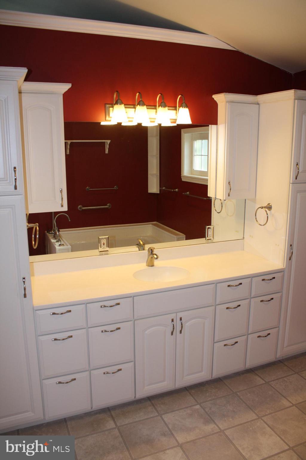 4105 Linglestown Road Harrisburg, PA 17112 - Photo 22 of 35