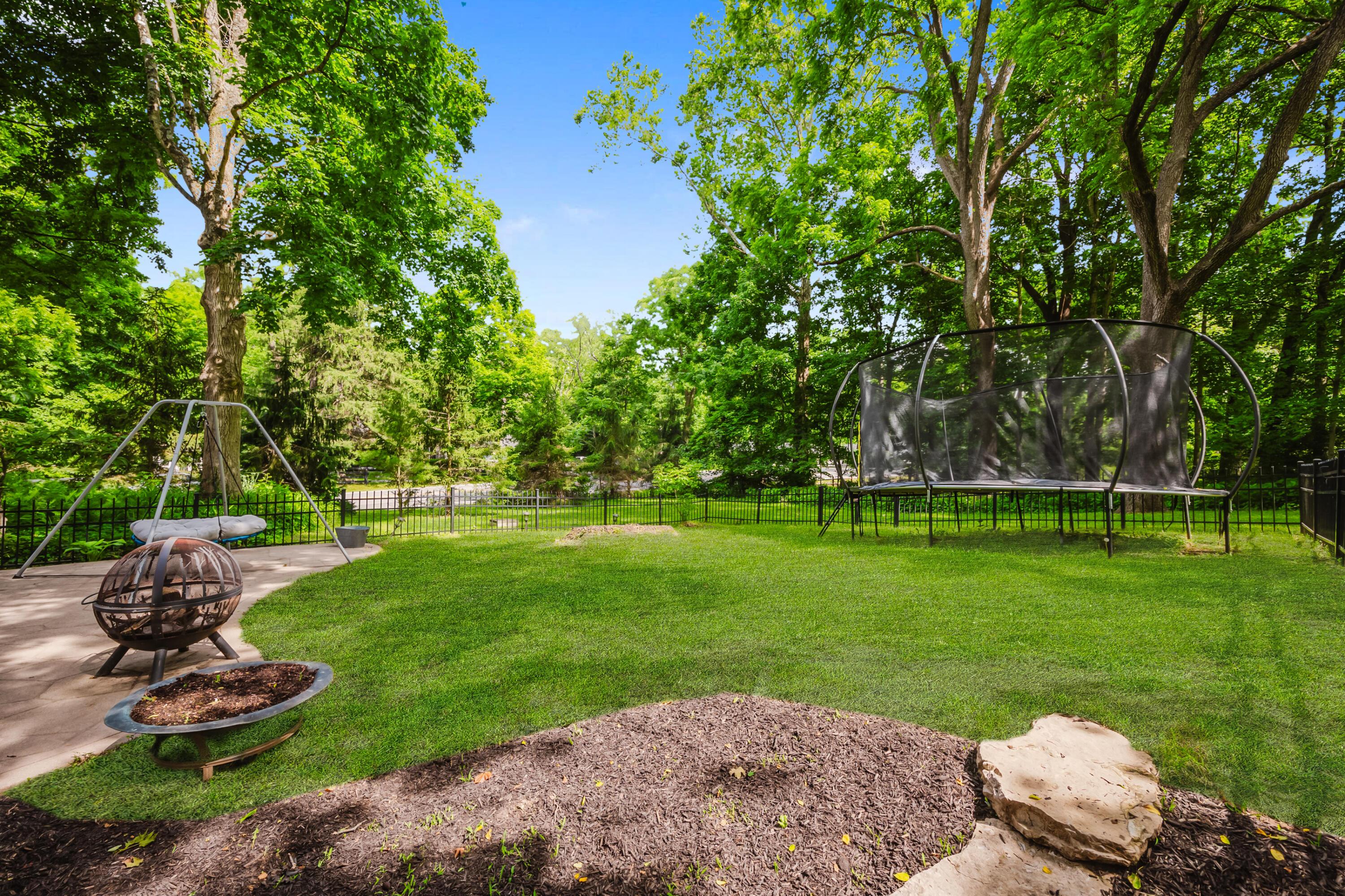 8289 Olentangy River Road Columbus, OH 43235 - Photo 48 of 71