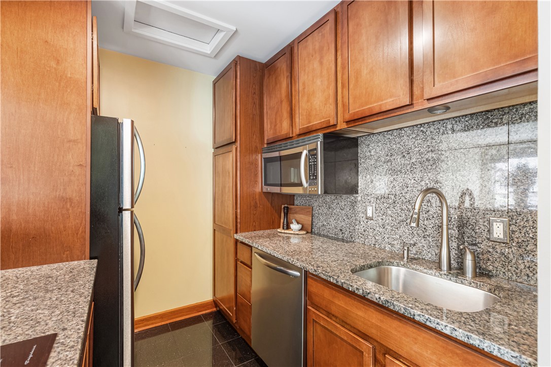 388 South Main Street, Unit 52 Providence, RI 02903 - Photo 8 of 31