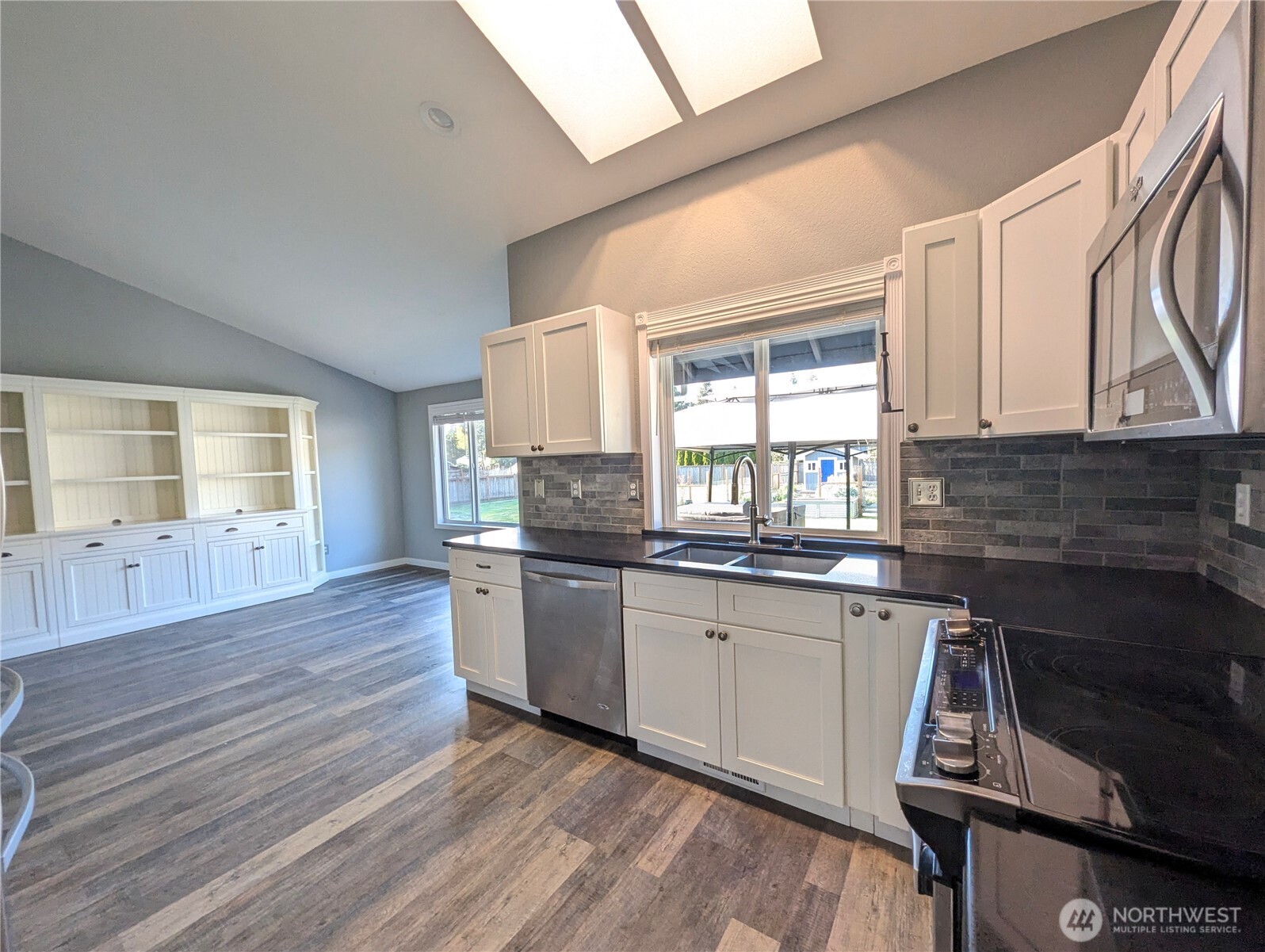 8928 Applegate Loop Southwest Rochester, WA 98579 - Photo 33 of 39 Gallery Image 33