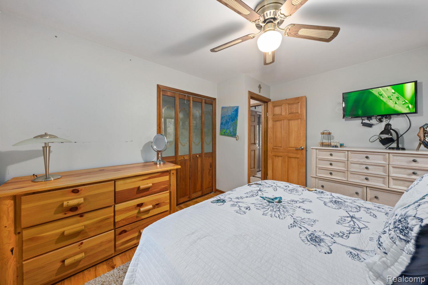 11374 Clyde Road Fenton, MI 48430 - Photo 15 of 30 Gallery Image 15