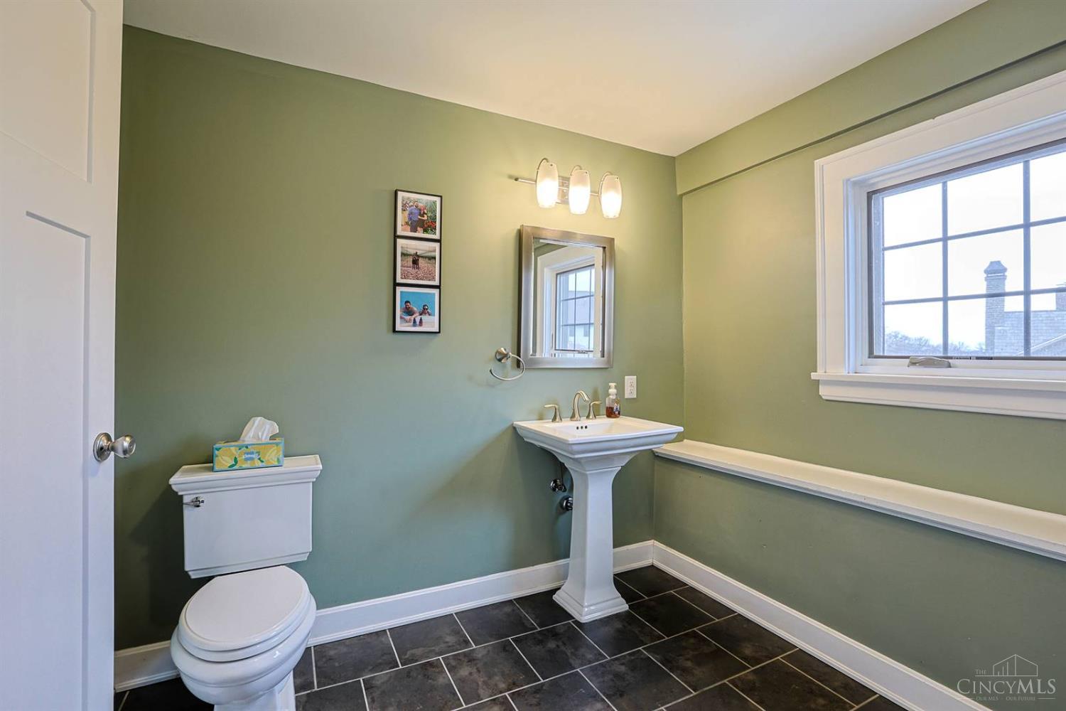 5835 Montgomery Road Cincinnati, OH 45212 - Photo 32 of 44 Gallery Image 32