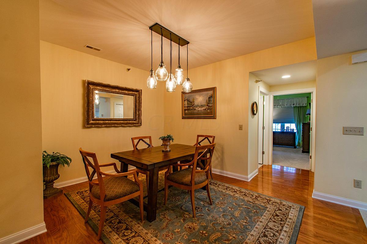 1776 Ridgecliff Road Columbus, OH 43221 - Photo 15 of 29