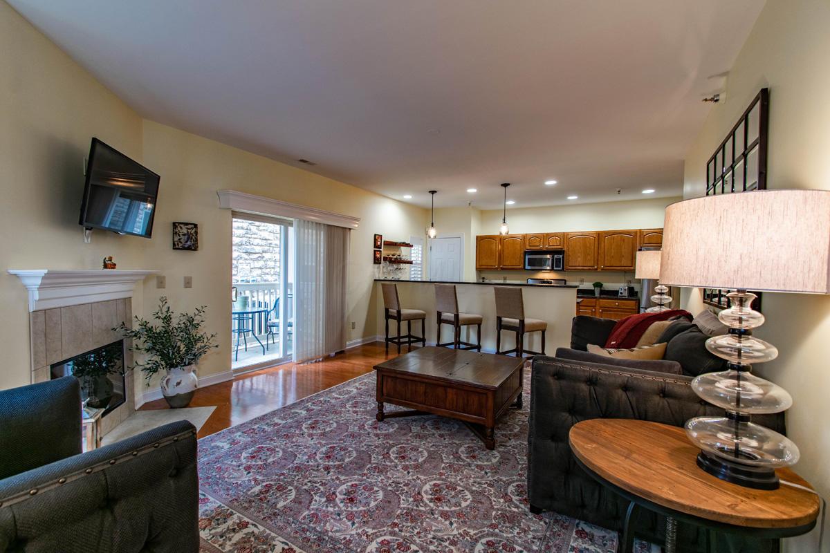 1776 Ridgecliff Road Columbus, OH 43221 - Photo 4 of 29