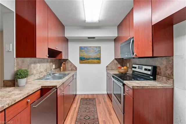 $75,000 | 2828 Jackson Street, Unit M5, Fort Myers, FL 33901