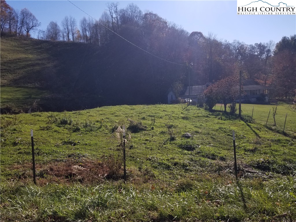 Linville Creek Road Vilas, NC 28692 - Photo 1 of 3 Gallery Image 1
