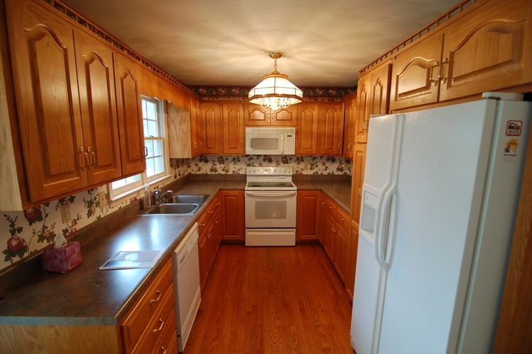 38 Stonehaven Lane Blue Ridge, VA 24064 - Photo 5 of 16 Kitchen