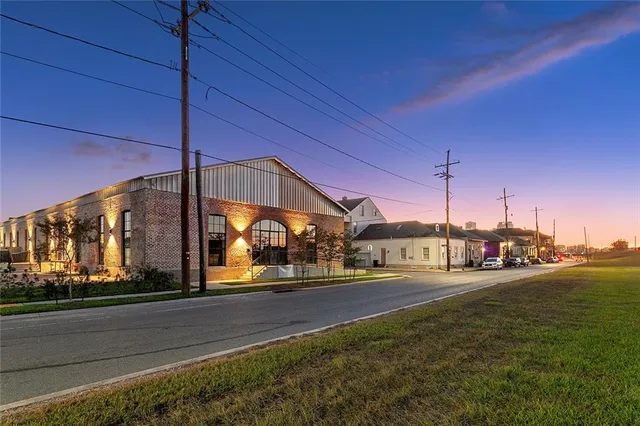 $1,750 | 801 Patterson Road, Unit 112, New Orleans, LA 70114