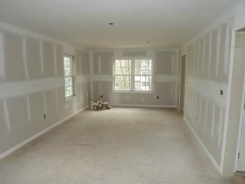 385 Hill Road Burrillville, RI 02859 - Photo 7 of 17 Living Room.