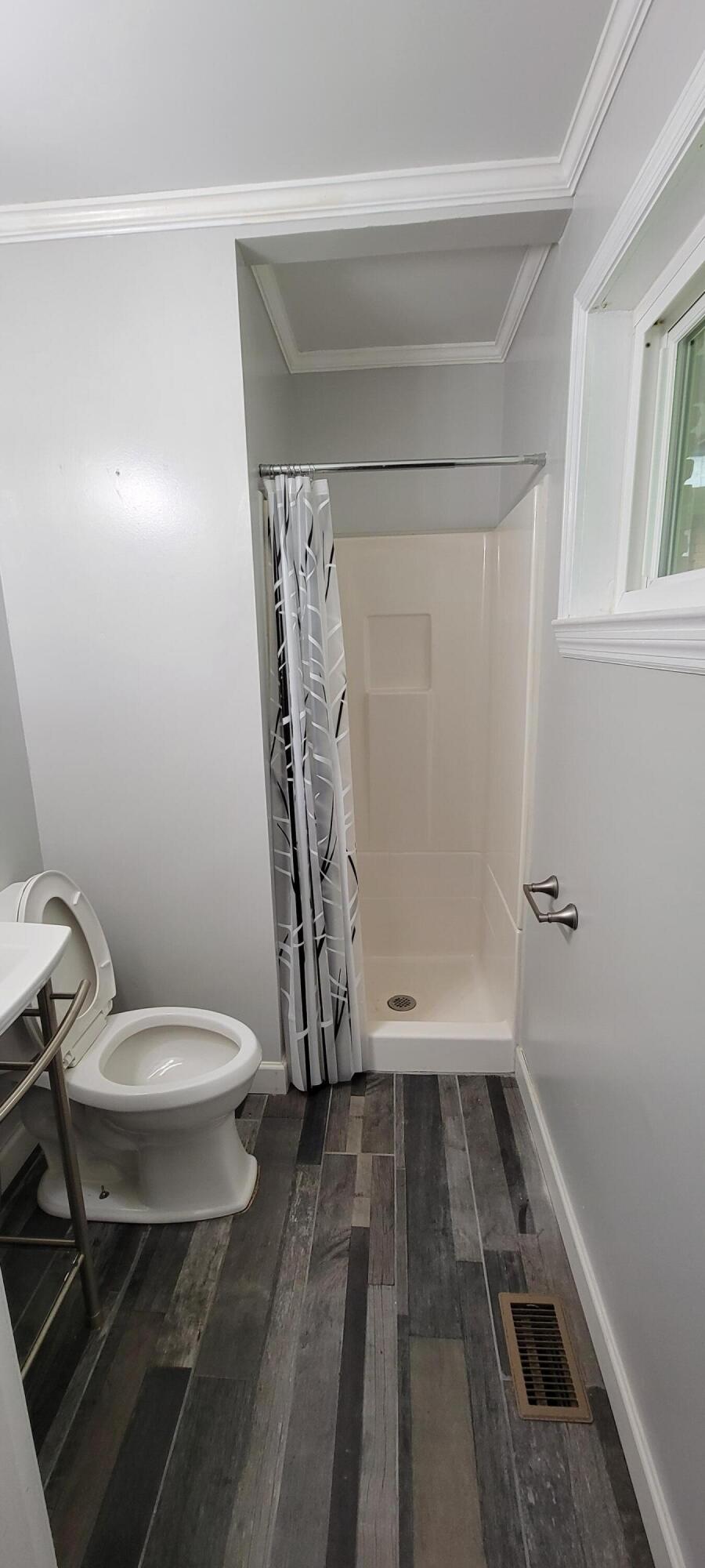 6754 Dupre Road Chattanooga, TN 37421 - Photo 20 of 30 2023 Dupree main bathroom