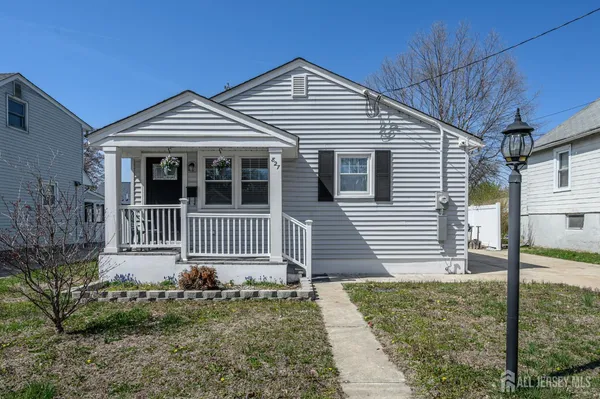 $435,000 | 827 Lincoln Avenue, Manville, NJ 08835