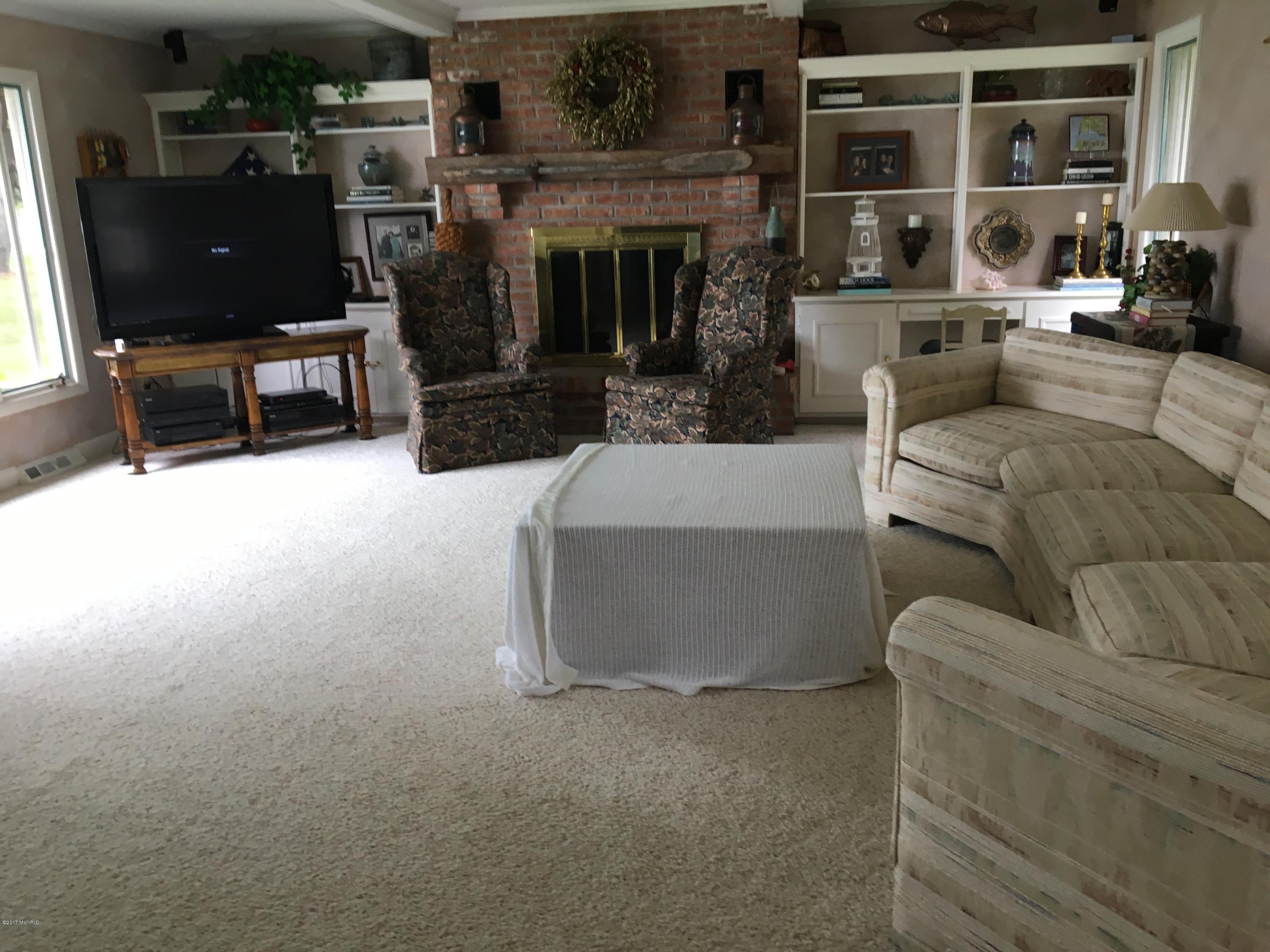 3512 Crescent Beach Road Manistee, MI 49660 - Photo 9 of 12 IMG_1392