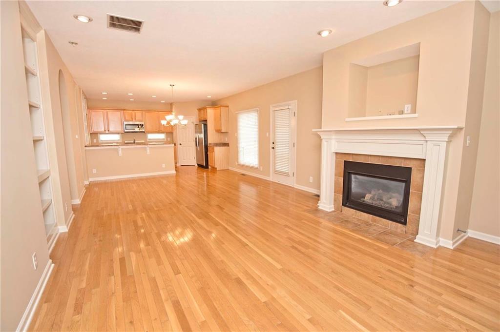 2015 Rhettsbury Street Carmel, IN 46032 - Photo 7 of 18