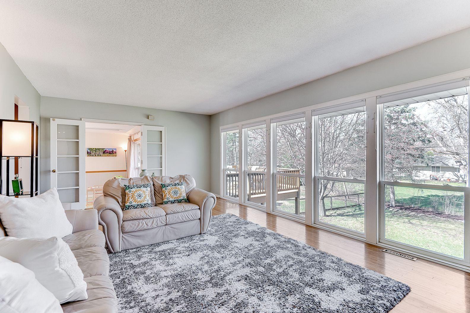 2131 Perry Avenue North Golden Valley, MN 55422 - Photo 5 of 30