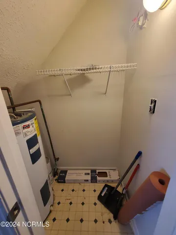 $900 | 3805 Sterling Pointe Drive, Unit S2, Winterville, NC 28590