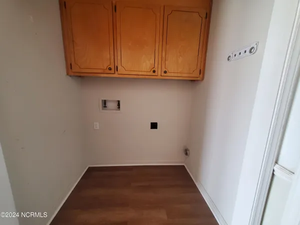 $900 | 3805 Sterling Pointe Drive, Unit S2, Winterville, NC 28590