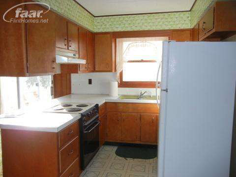 3725 West Bennington Road Owosso, MI 48867 - Photo 2 of 10 20394320-1.JPG
