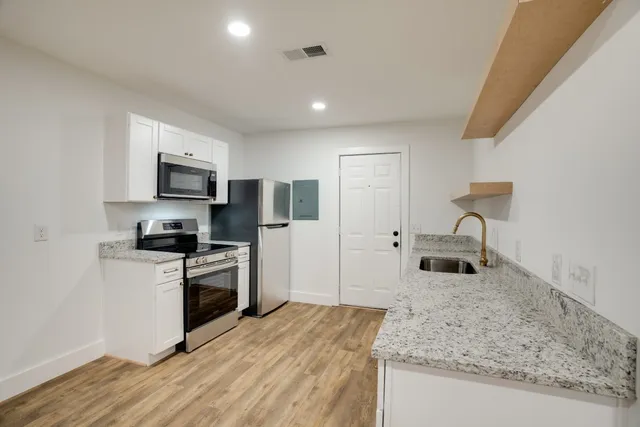 $1,500 | 1922 Herman Street, Unit B, Nashville, TN 37208