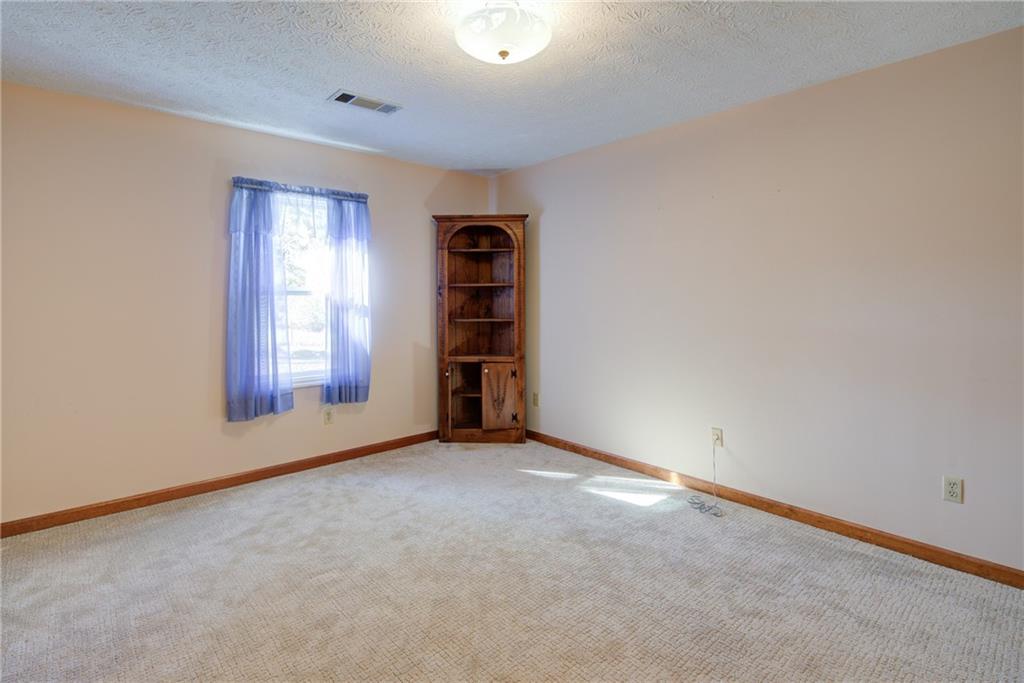 4920 McCoy Circle Cumming, GA 30040 - Photo 14 of 33