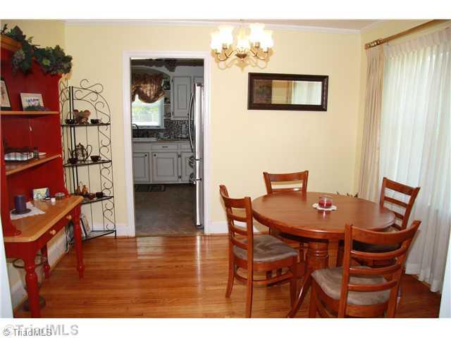 5002 Millpoint Road Greensboro, NC 27406 - Photo 5 of 13 Dining Room.