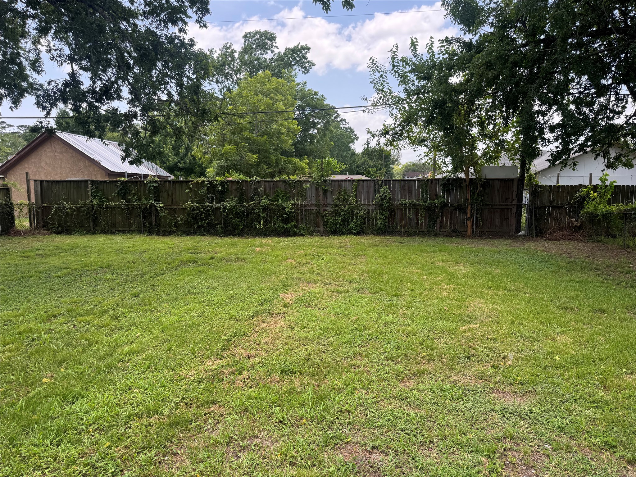 10437 Barnham Street Houston, TX 77016 - Photo 14 of 16