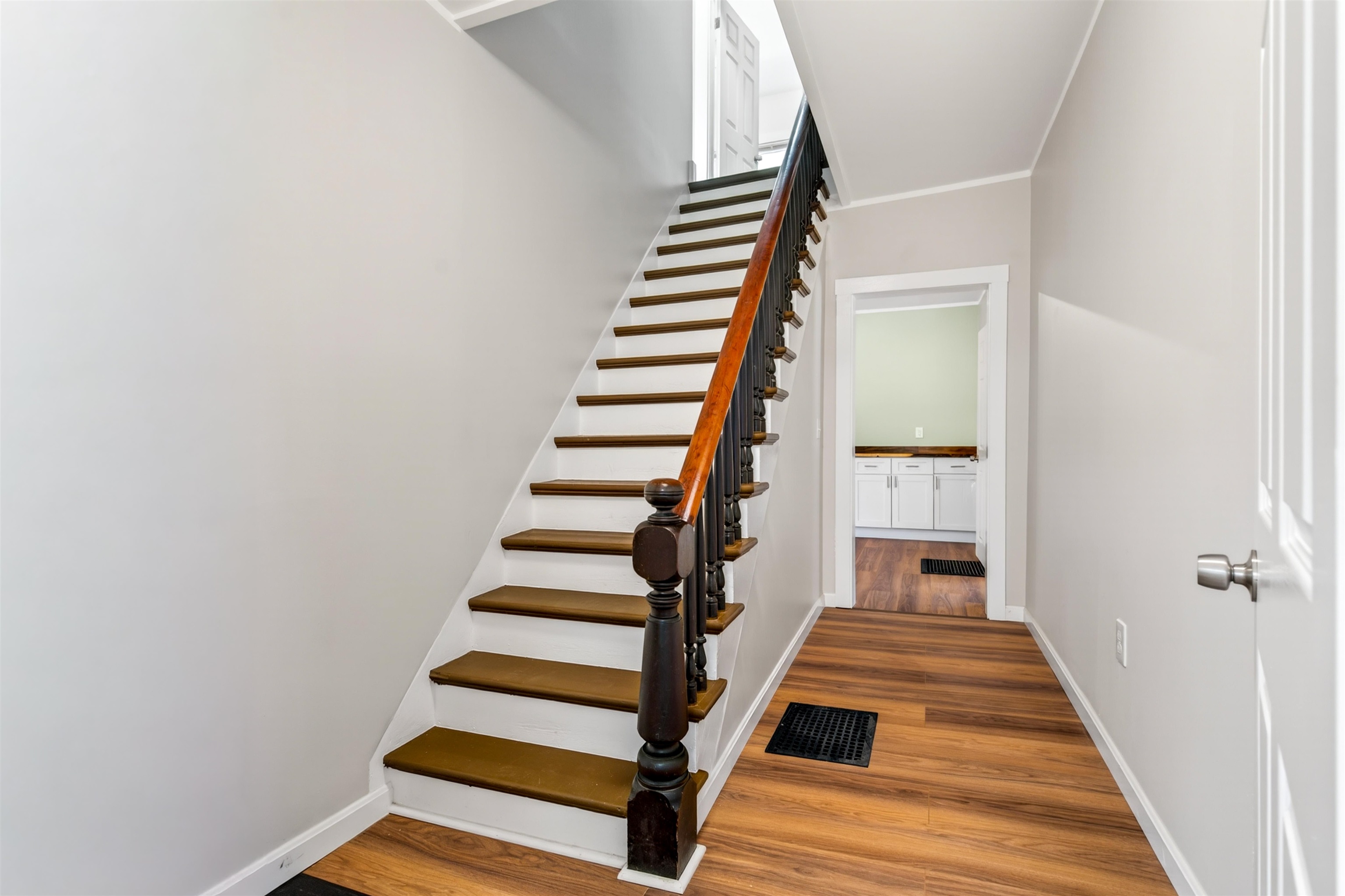 29 Clinton Avenue Rutland, VT 05701 - Photo 30 of 49