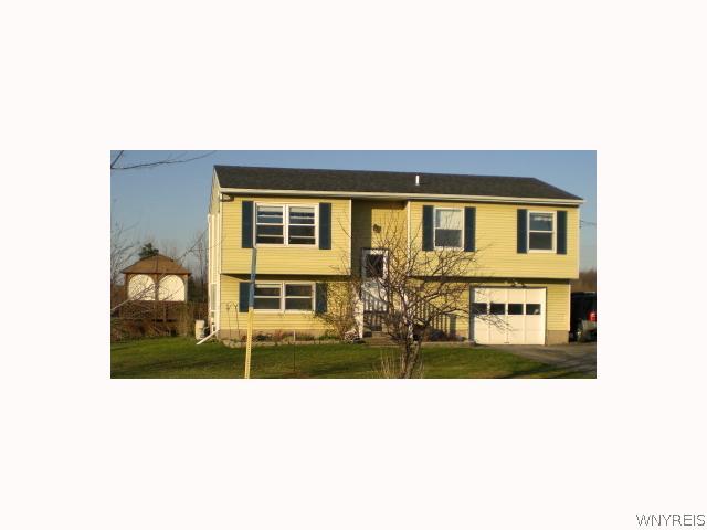 5861 Dunnigan Road Pendleton, NY 14094 - Photo 1 of 1 Exterior Front
