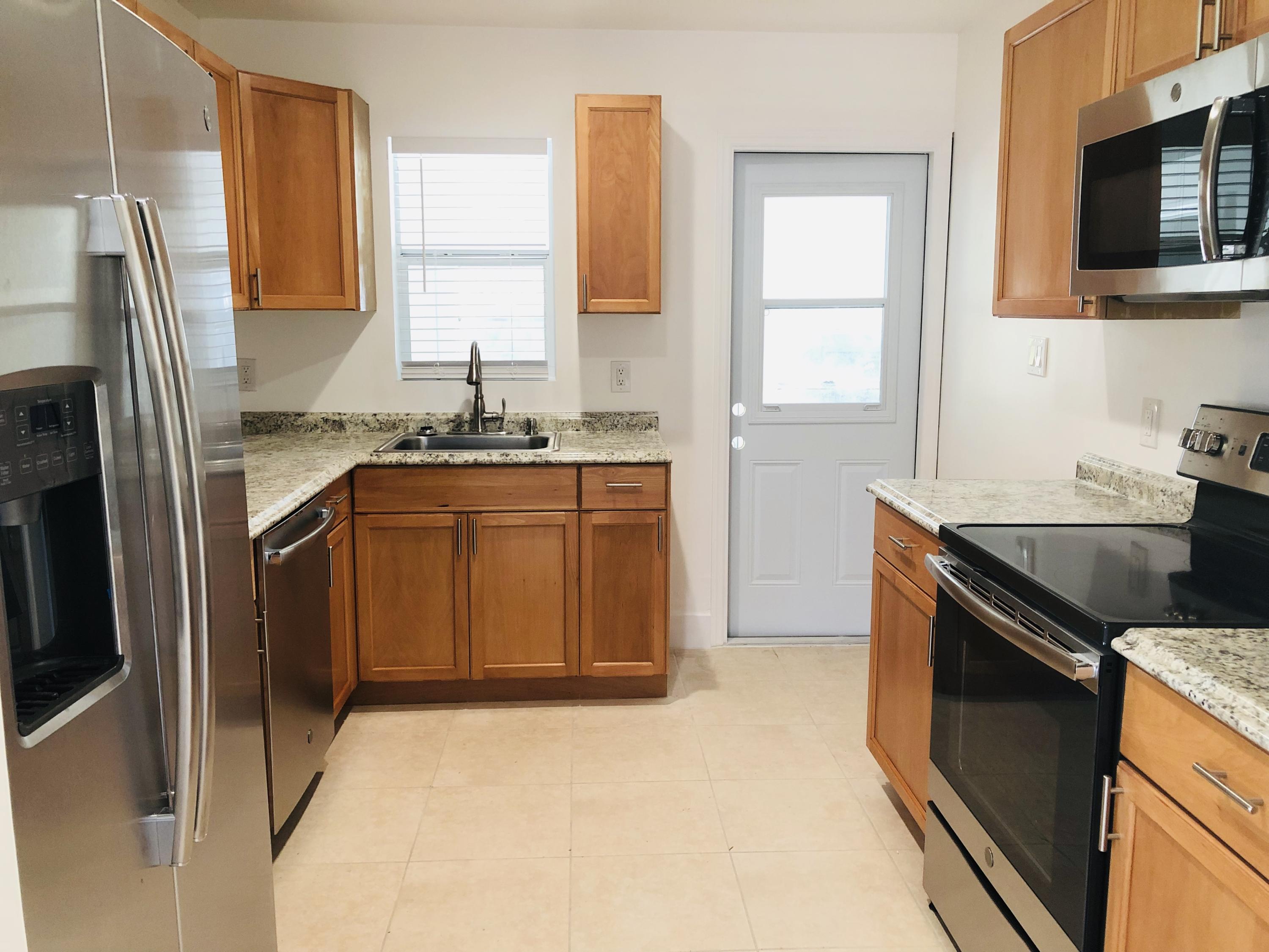 6811 3rd Street Jupiter, FL 33458 - Photo 6 of 25 new kitch 2