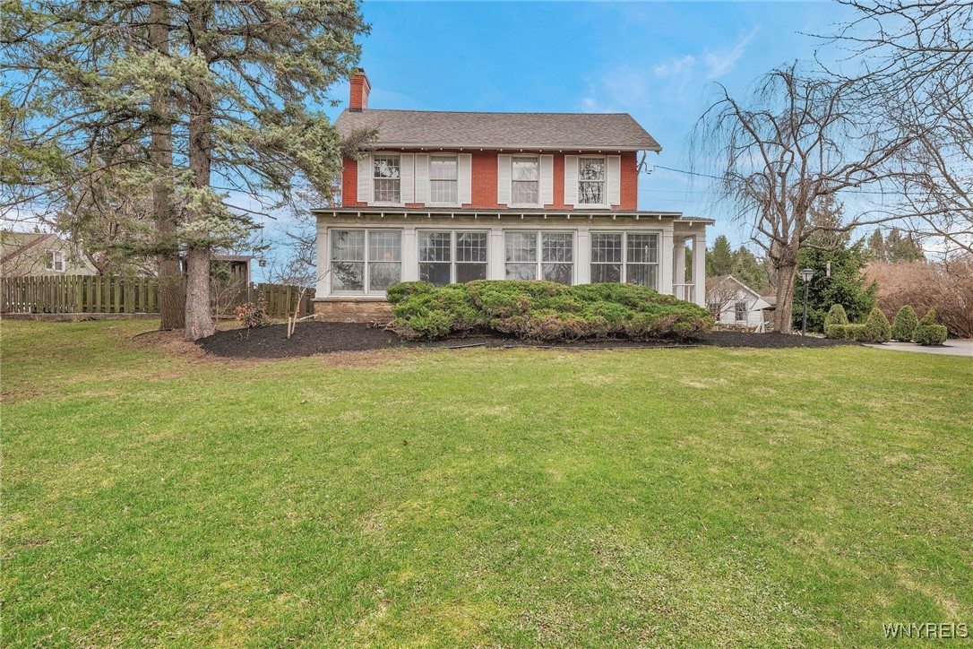 105 Brompton Road Amherst, NY 14221 - Photo 1 of 1 Welcome home to 105 Brompton Rd