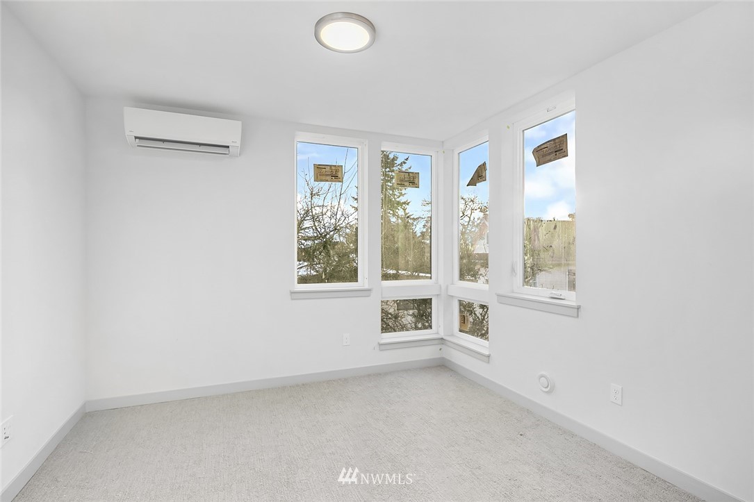 513 North 48th Street Seattle, WA 98103 - Photo 12 of 24 Gallery Image 12