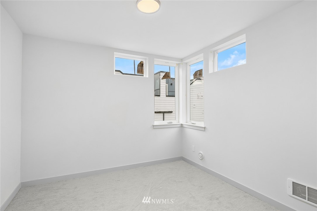 513 North 48th Street Seattle, WA 98103 - Photo 15 of 24 Gallery Image 15
