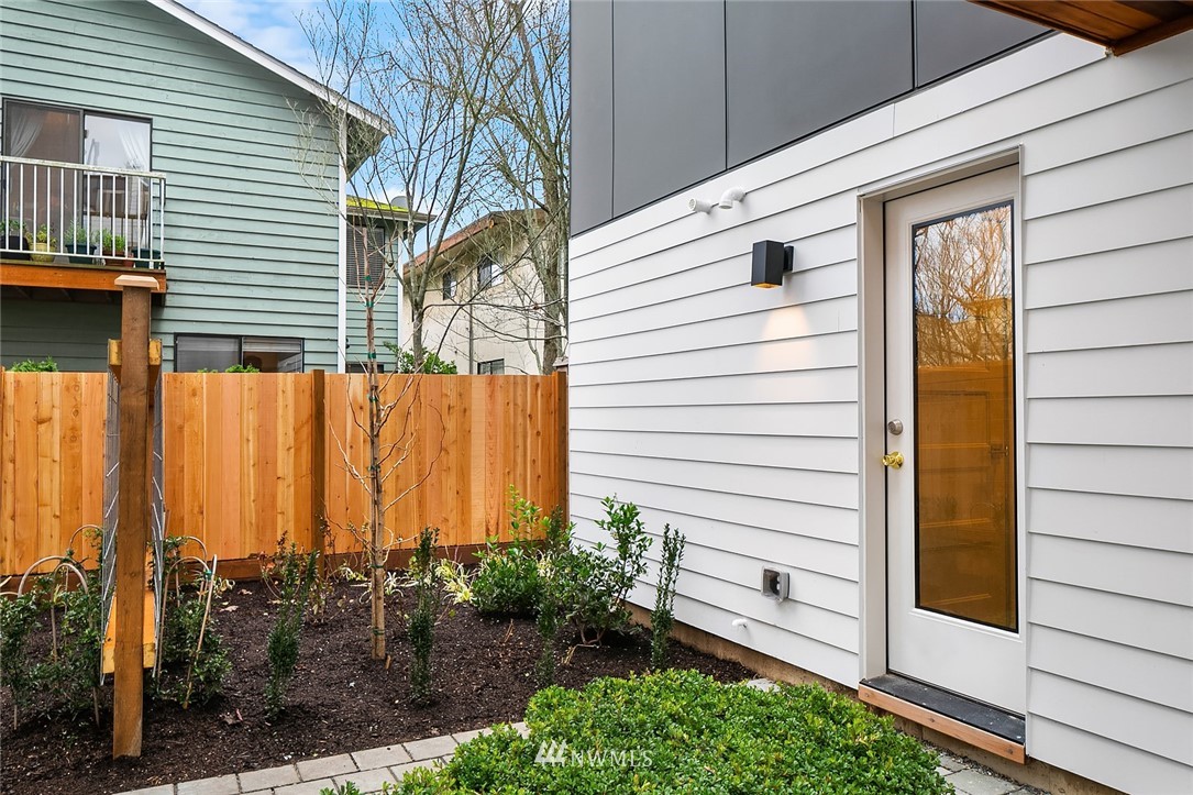 513 North 48th Street Seattle, WA 98103 - Photo 20 of 24 Gallery Image 20