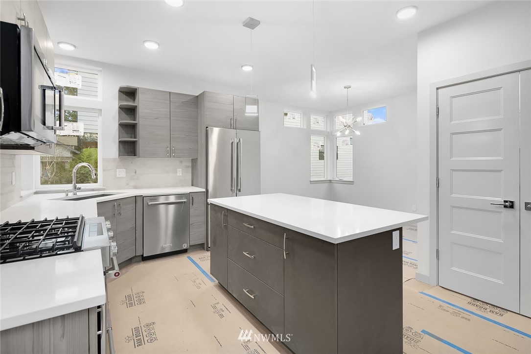 513 North 48th Street Seattle, WA 98103 - Photo 5 of 24 Gallery Image 5