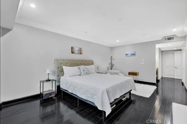 $1,290,000 | 155 Cordova Street, Unit 203, Pasadena, CA 91105
